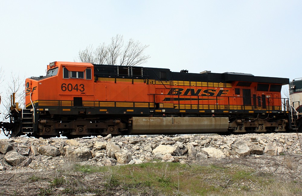 BNSF 6043